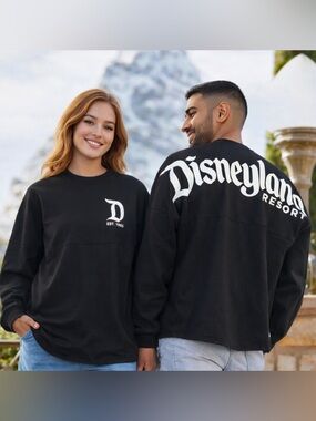 Disneyland Resort Spirit Jersey Black Crewneck Long Sleeve Sweatshirt Small